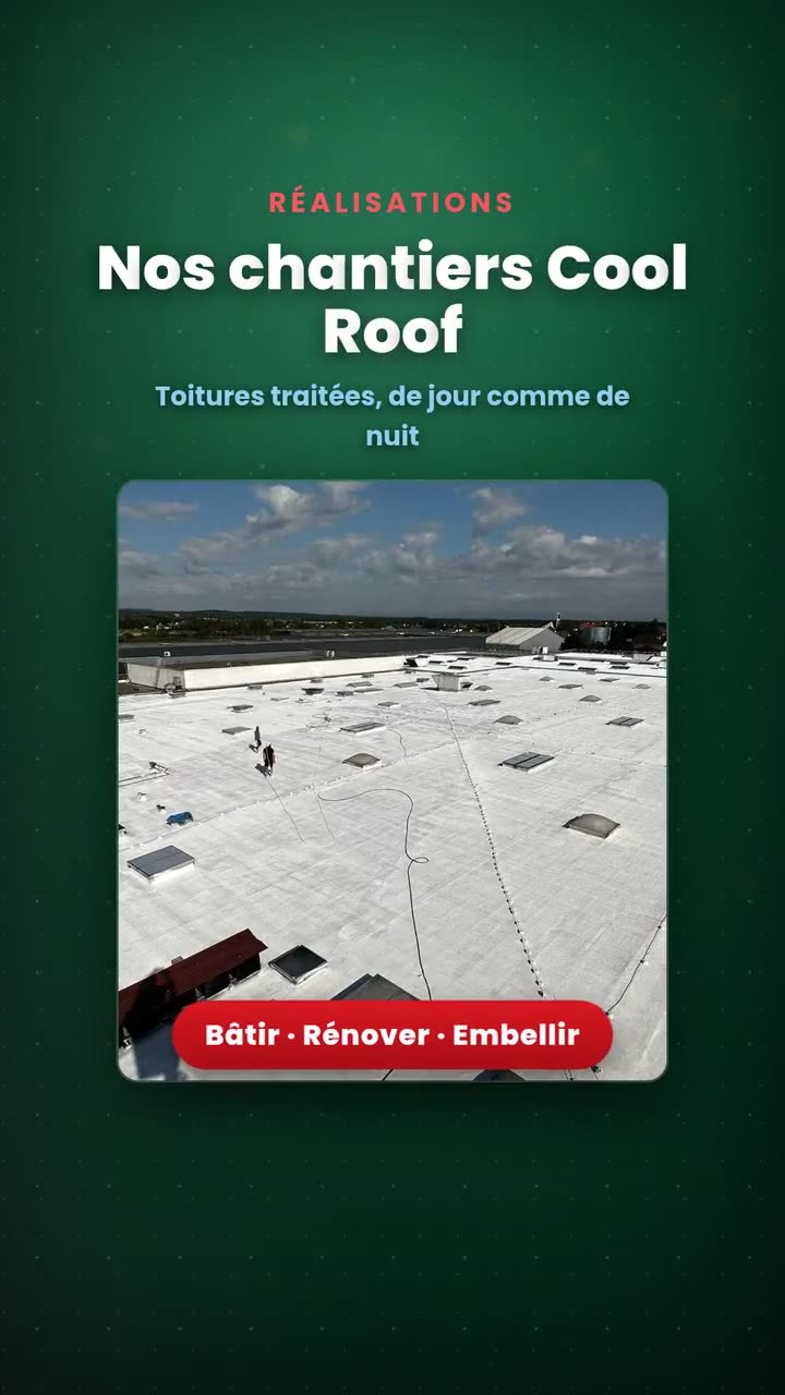 Affiche de la vidéo : une grande toiture de bâtiment recouverte de blanc